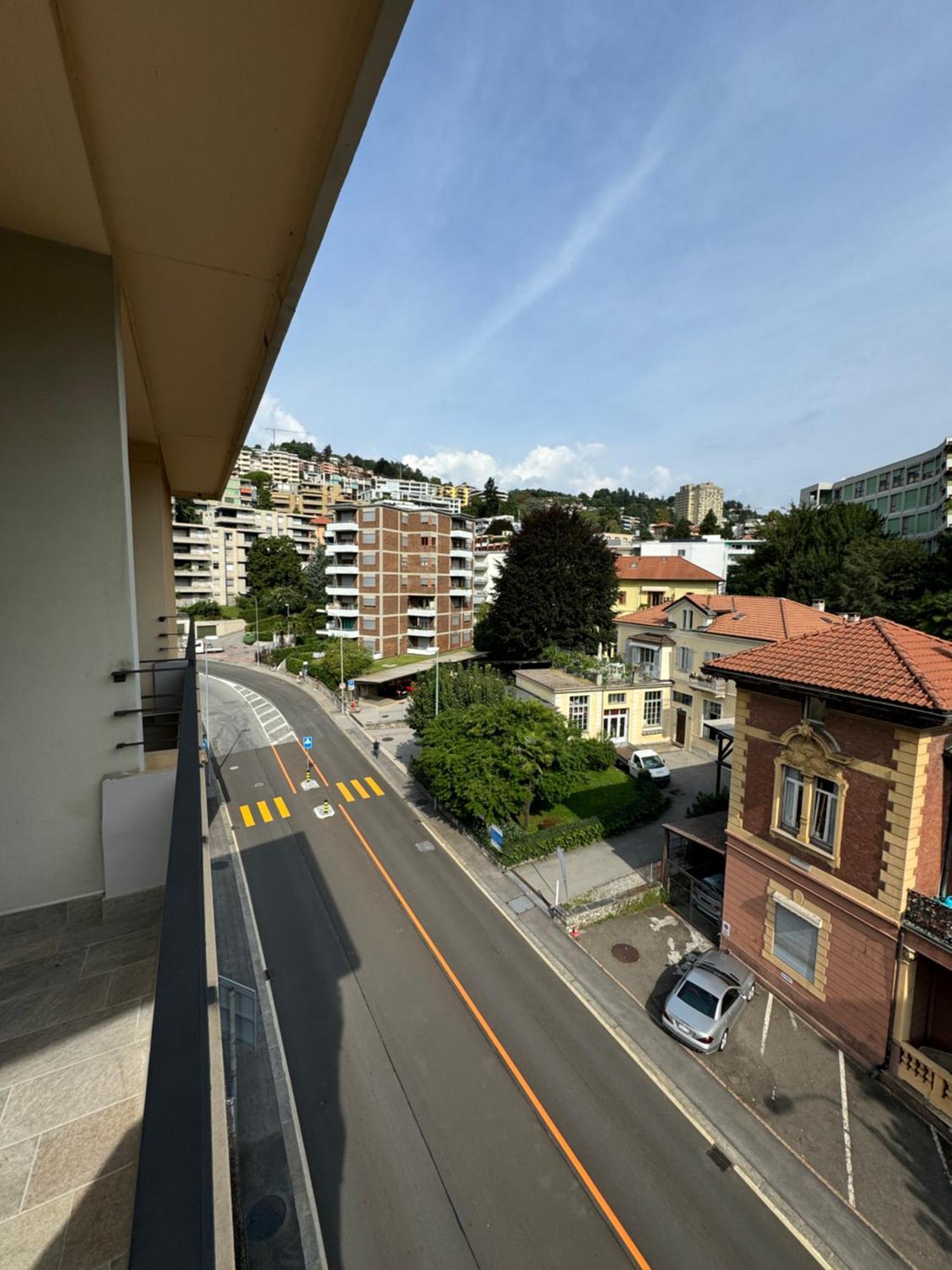 Deluxe Central Apartment - Free Parking Lugano Luaran gambar